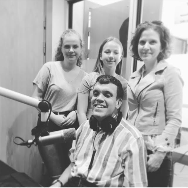 Emilienne, Olivia & Lotte on Calon FM Radio with Dave